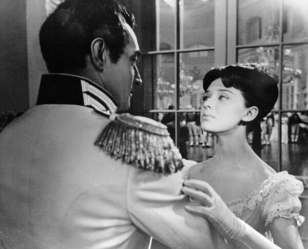 Una actriz rusa nacida en pleno asedio de Leningrado: Comíamos jalea de pegamento - Sputnik Mundo