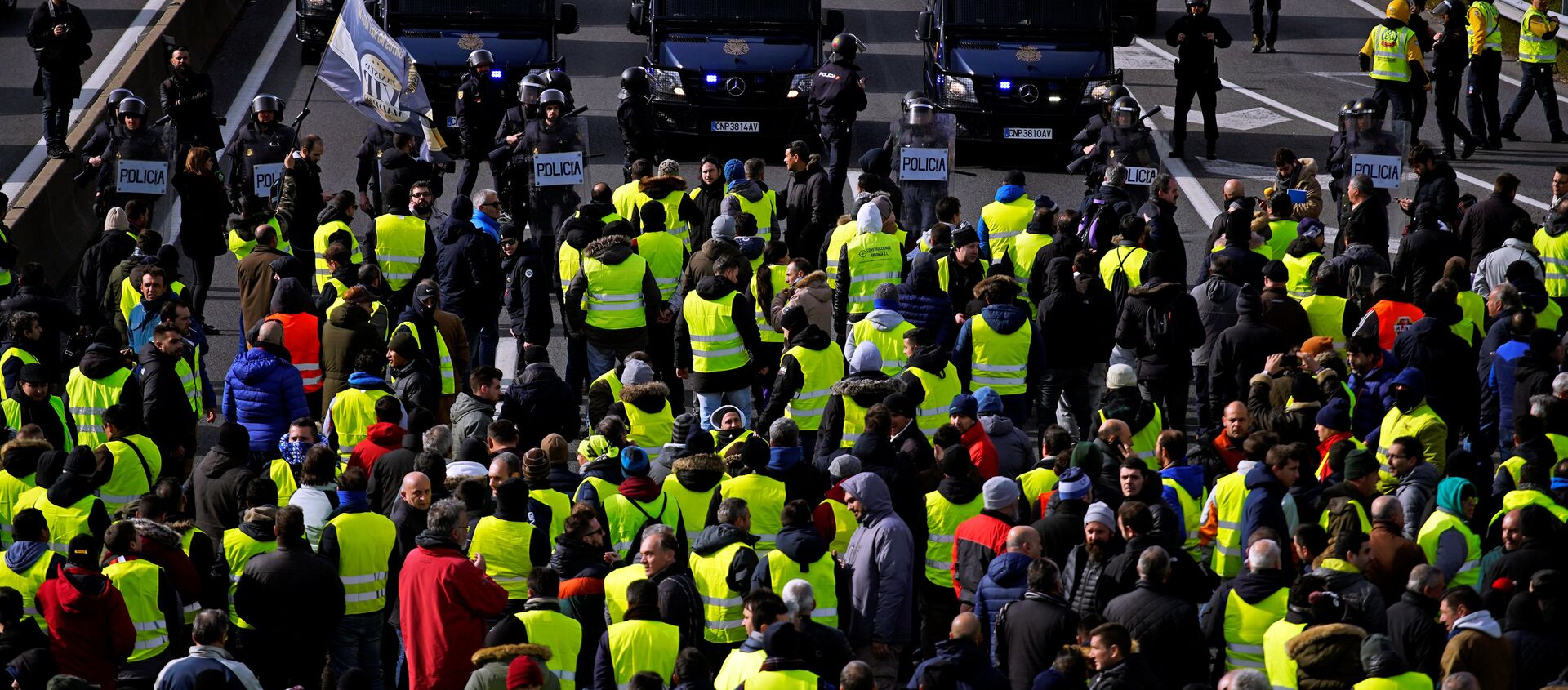 Manifestación de los taxistas españoles en Madrid, España Manifestación de los taxistas españoles en Madrid, España - Sputnik Mundo, 1920, 22.01.2019
