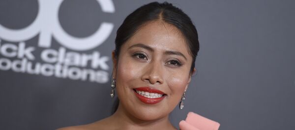 Yalitza Aparicio, protagonista de la película Roma de Alfonso Cuarón Yalitza Aparicio, protagonista de la película Roma de Alfonso Cuarón - Sputnik Mundo