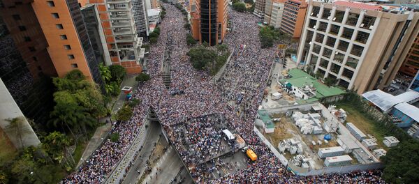 Manifestación en Caracas - Sputnik Mundo