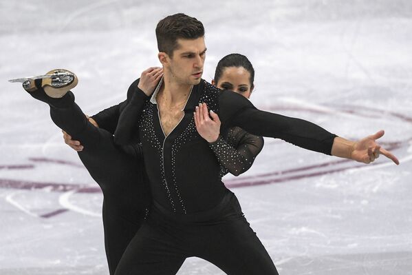 La belleza del movimiento: Campeonato Europeo de Patinaje Artístico, en imágenes - Sputnik Mundo