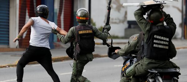 Enfrentamientos en Caracas - Sputnik Mundo