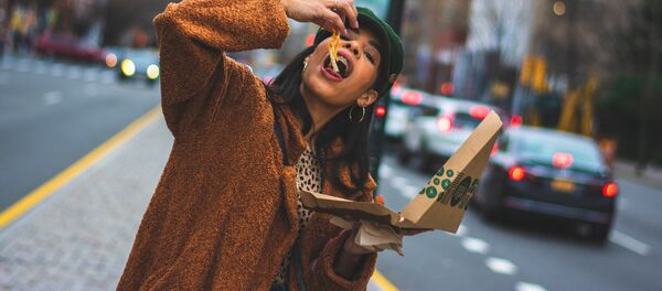 Comida basura, imagen referencial - Sputnik Mundo