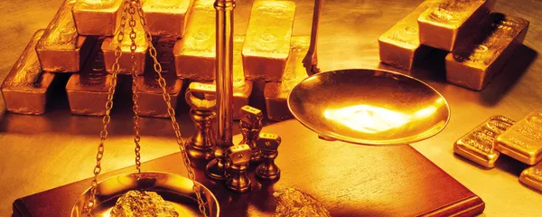 Lingotes de oro y balanza Lingotes de oro y balanza - Sputnik Mundo