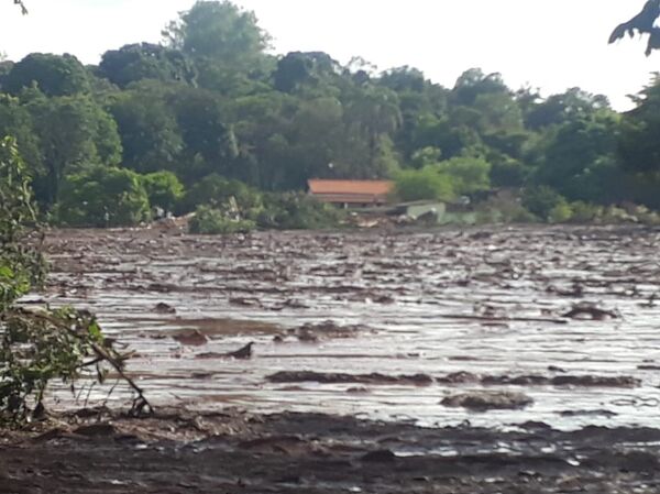 Esta foto fue tomada por un corresponsal de Sputnik que se encuentra en el lugar del accidente. - Sputnik Mundo