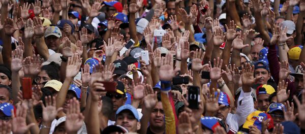 Protesta antigubernamental en Venezuela - Sputnik Mundo