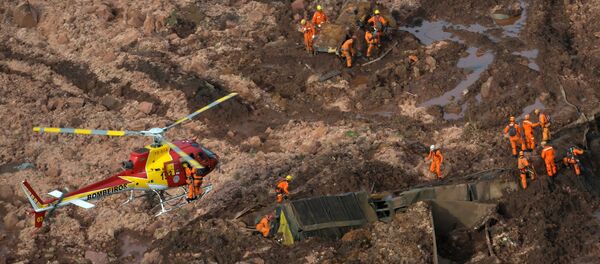 Consecuencias de la ruptura de la represa minera en Brasil - Sputnik Mundo