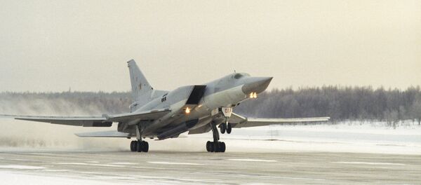 Un bombardero supersónico ruso Tu-22M3 - Sputnik Mundo