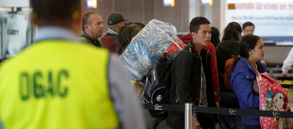 Migrantes venezolanos en Ecuador - Sputnik Mundo