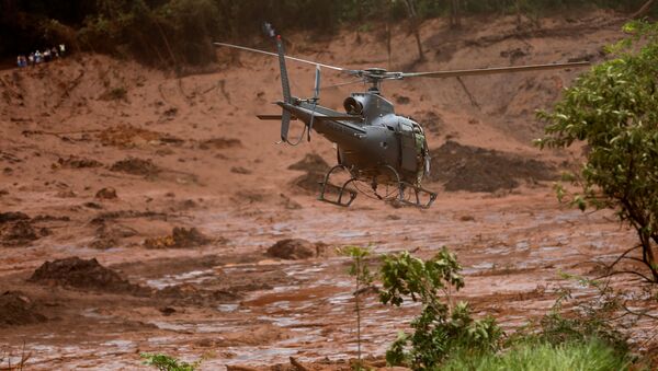 Búsqueda de víctimas en la región de Brumadinho, Brasil - Sputnik Mundo