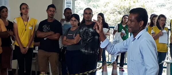 Familiares de desaparecidos en Brumadinho se refugian en la religión ante la desesperación por la falta de notícias - Sputnik Mundo