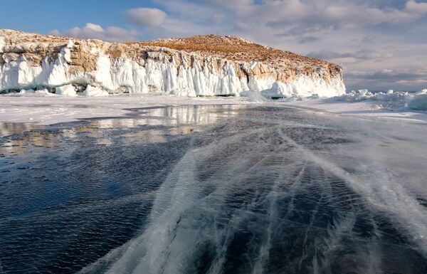 La magia del lago Baikal congelado - Sputnik Mundo
