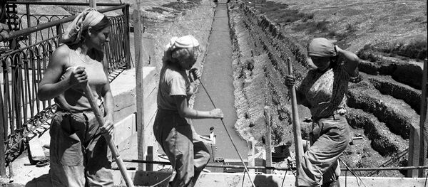 Construcción del Gran Canál de Chuy, foto archivo - Sputnik Mundo