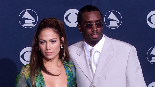 Jennifer López y Sean Combs, en 2000 - Sputnik Mundo