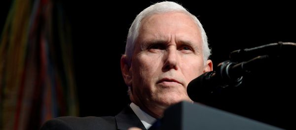 Mike Pence, vicepresidente de EEUU (archivo) Mike Pence, vicepresidente de EEUU (archivo) - Sputnik Mundo