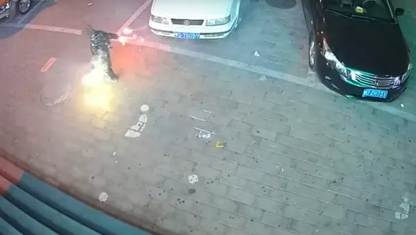 No mezcles el fuego con el alcantarillado: así explota una fosa séptica en China