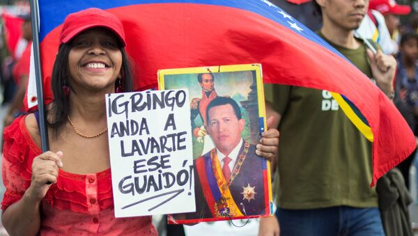 Las dos caras de Caracas: las manifestaciones con los partidarios de Maduro y Guaidó - Sputnik Mundo