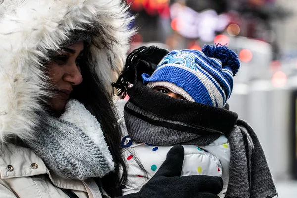 Temblando de frío: un invierno fuera de lo normal recorre EEUU - Sputnik Mundo