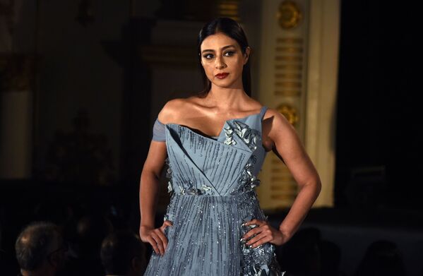 Oriente sensual: Bombay alberga un colorido desfile de modas - Sputnik Mundo