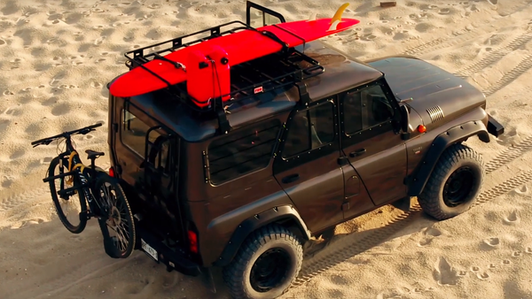 El 'spot' publicitario de UAZ Hunter - Sputnik Mundo