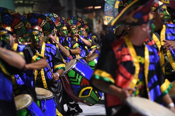 Uruguay se inunda de pasión y bailes: disfruta el candombe de Montevideo Uruguay se inunda de pasión y bailes: disfruta el candombe de Montevideo - Sputnik Mundo