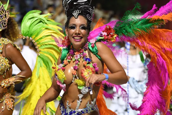Uruguay se inunda de pasión y bailes: disfruta el candombe de Montevideo Uruguay se inunda de pasión y bailes: disfruta el candombe de Montevideo - Sputnik Mundo