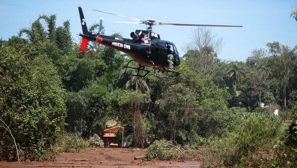 La búsqueda de víctimas en la región de Brumadinho, Brasil - Sputnik Mundo