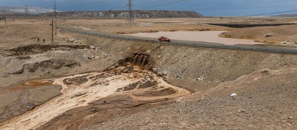 Consecuencias de las inundaciones en Chile - Sputnik Mundo