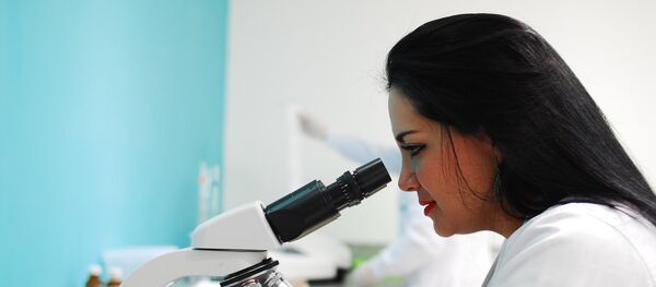 Mujer científica - Sputnik Mundo