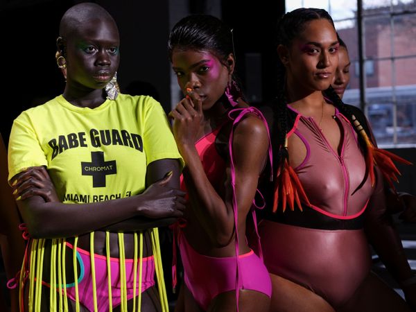 Más allá de los estereotipos: este desfile de moda no te dejará indiferente - Sputnik Mundo