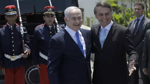 El primer ministro israelí, Benjamín Netanyahu,es recibido por el presidente electo de Brasil, Jair Bolsonaro