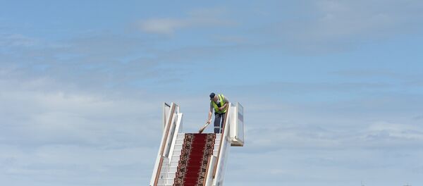 La escalera de un avión (imagen referencial) - Sputnik Mundo