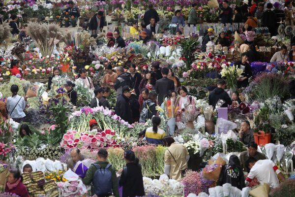 Así se celebra el día de San Valentín en distintos países del mundo - Sputnik Mundo