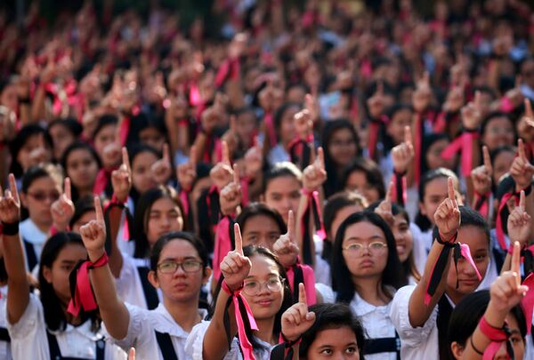 Así se celebra el día de San Valentín en distintos países del mundo - Sputnik Mundo