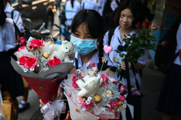 Así se celebra el día de San Valentín en distintos países del mundo - Sputnik Mundo