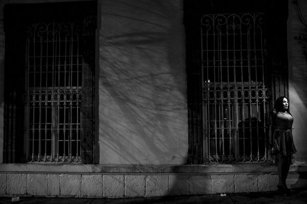 Belinda inicia su día del trabajo en San Valentín - Sputnik Mundo