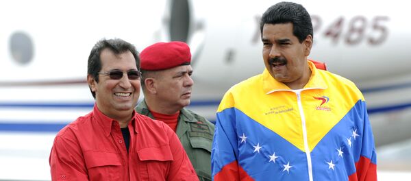 Miembro de la Asamblea Nacional Constituyente, Adán Chávez, y presidente de Venezuela, Nicolás Maduro (archivo) - Sputnik Mundo