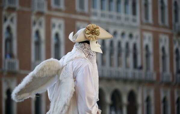 Carnaval de Venecia: desfile de barcos, festival de Marías y 'vuelo del ángel' - Sputnik Mundo