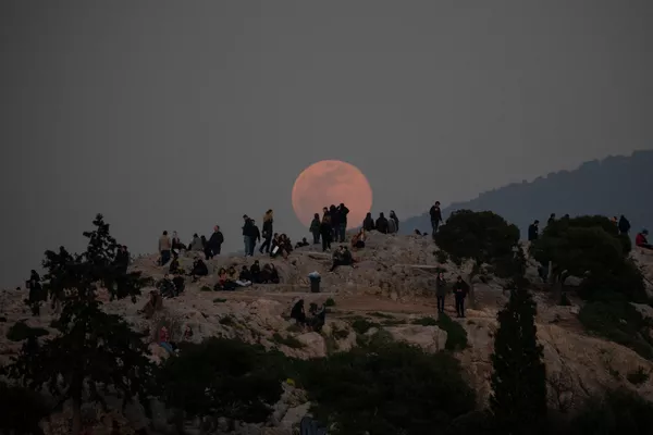 'Luna de nieve': así fue bautizada la primera superluna del 2019 'Luna de nieve': así fue bautizada la primera superluna del 2019 - Sputnik Mundo