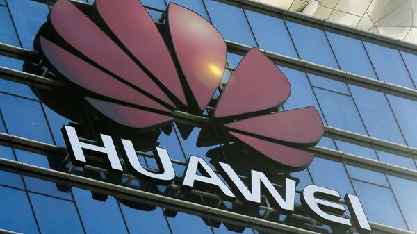 El logo de Huawei - Sputnik Mundo