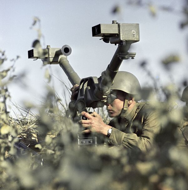 Ejercicios militares: la URSS vs Rusia - Sputnik Mundo