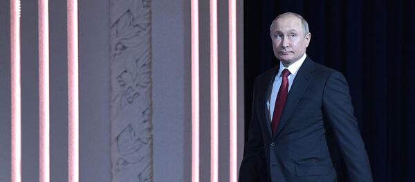 El presidente ruso, Vladímir Putin - Sputnik Mundo