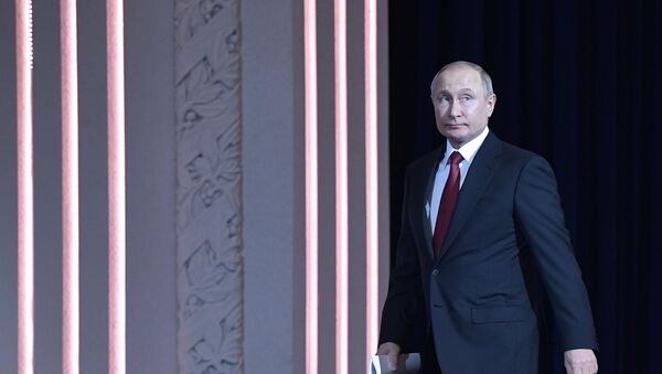 El presidente ruso, Vladímir Putin - Sputnik Mundo