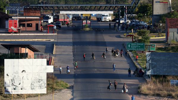 Frontera entre Venezuela y Brasil en Pacaraima Frontera entre Venezuela y Brasil en Pacaraima - Sputnik Mundo
