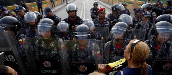 Situación en la frontera entre Venezuela y Colombia - Sputnik Mundo