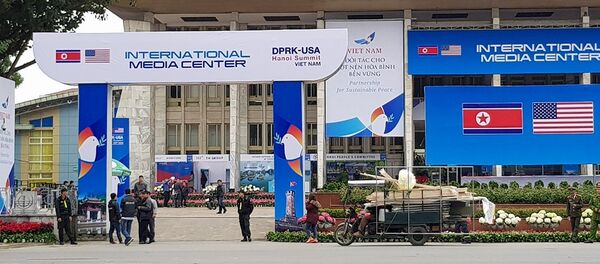Hanói se prepara para la cumbre de Donald Trump y Kim Jong-un - Sputnik Mundo