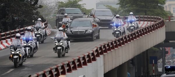 La caravana oficial de Kim Jong-un en Vietnam - Sputnik Mundo