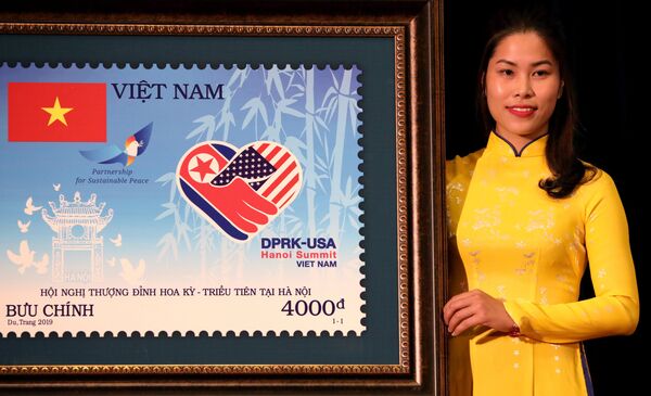 Sello postal, emitido por Vietnam, en honor a la segunda cumbre de EEUU y Corea del Norte en Hanói - Sputnik Mundo