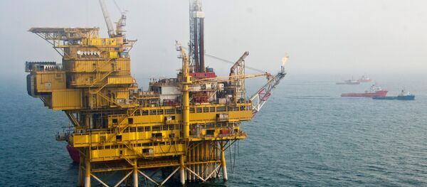 Una plataforma petrolífera en la bahía de Bohai - Sputnik Mundo