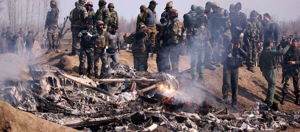 Siniestro de un avión de las Furzas Aéreas de la India en Cachemira - Sputnik Mundo